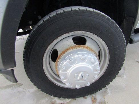 Used 2022 RAM 5500 Tradesman image 23