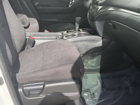 Used 2020 Honda Pilot EX image 31