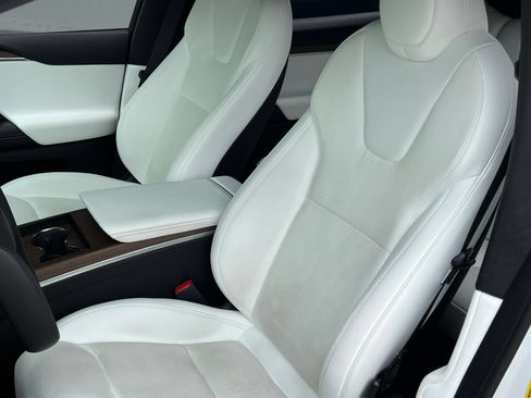 Used 2022 Tesla Model X AWD/4WD image 4