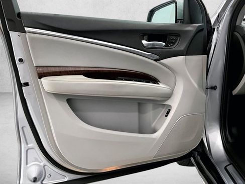 Used 2020 Acura MDX FWD image 18