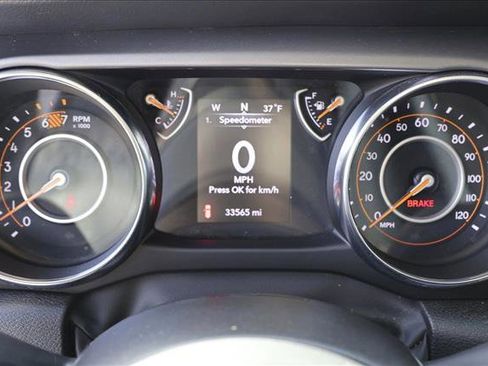 Used 2023 Jeep Wrangler Sport S image 15