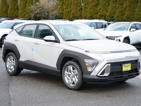 Used 2026 Hyundai Kona SE FWD image 4