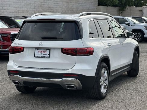 Used 2023 Mercedes-Benz GLB 250 image 4