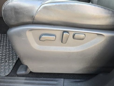 Used 2023 Nissan Armada SL w/ Captain's Chairs Package AWD/4WD image 19