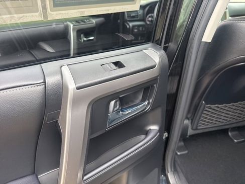 Used 2023 Toyota 4Runner Limited image 33