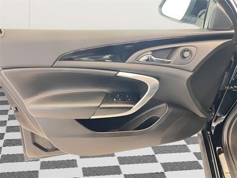 Used 2013 Buick Regal Premium image 23