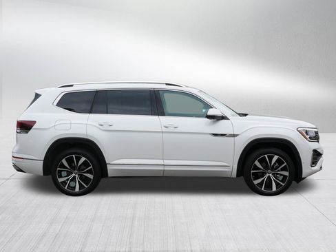 Certified 2026 Volkswagen Atlas SEL Premium R-Line AWD/4WD image 8