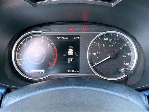 Certified 2025 Nissan Versa SV w/ Trunk Package image 22