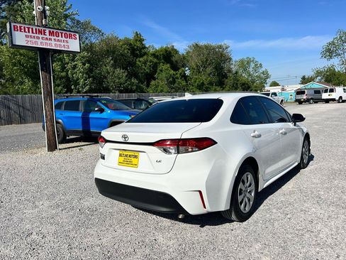 Used 2023 Toyota Corolla LE image 2