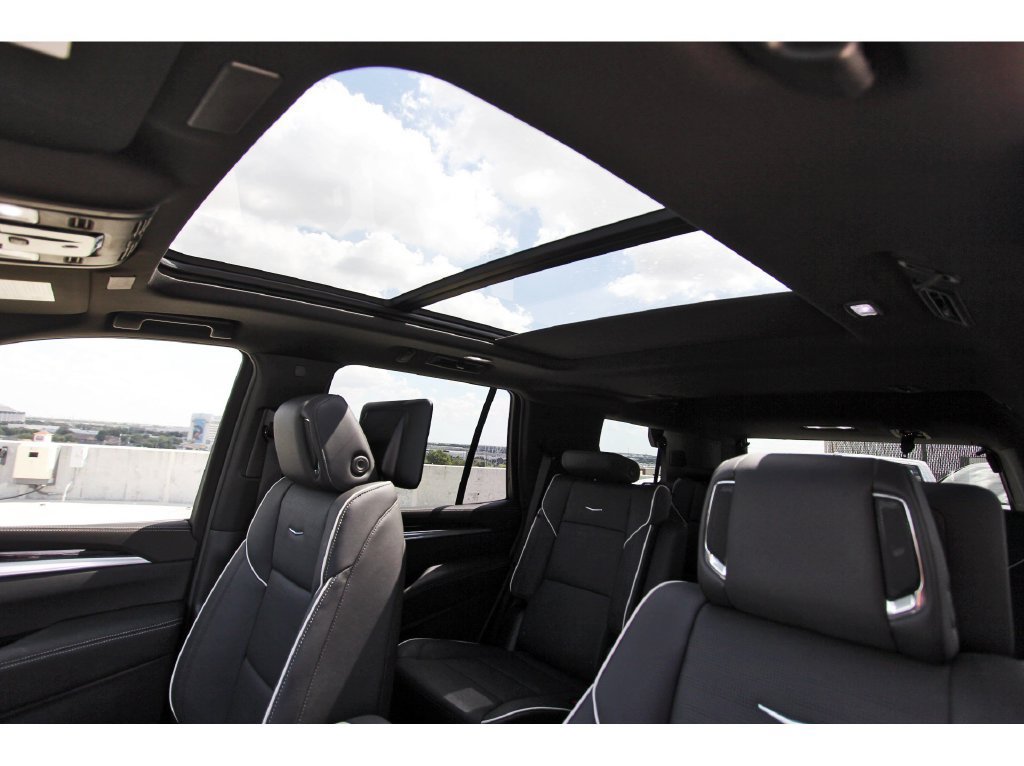 New 2027 Cadillac Escalade Sport w/ Touring Package AWD/4WD image 28
