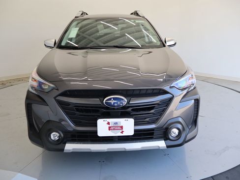 Used 2025 Subaru Outback Touring w/ Popular Package #2 image 10