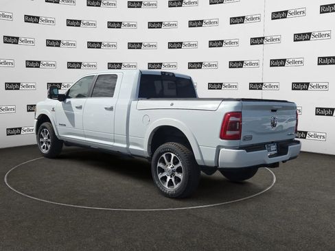 Used 2024 RAM 2500 Limited w/ Towing Technology Group image 4