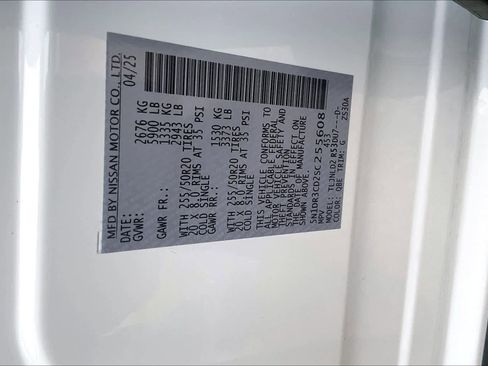 Certified 2025 Nissan Pathfinder SL w/ SL Premium Package image 33