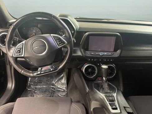 Used 2018 Chevrolet Camaro SS RWD image 11