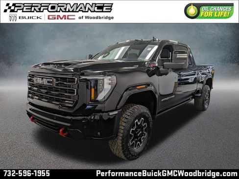 Used 2025 GMC Sierra 2500 AT4X AWD/4WD image 1