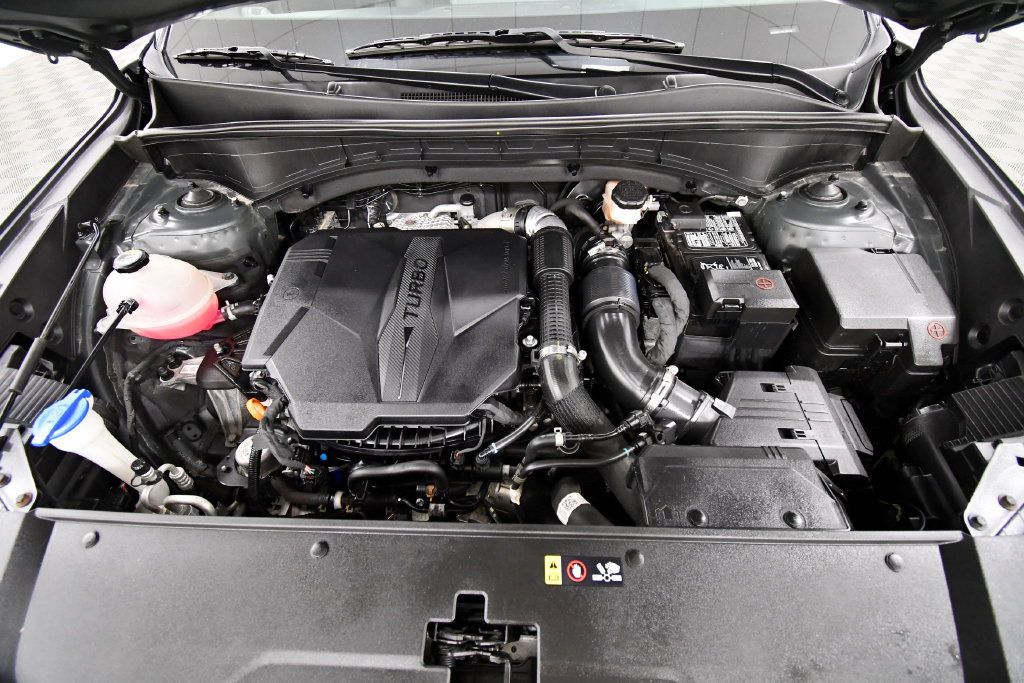 Certified 2023 Kia Sorento X-Line EX AWD/4WD image 12