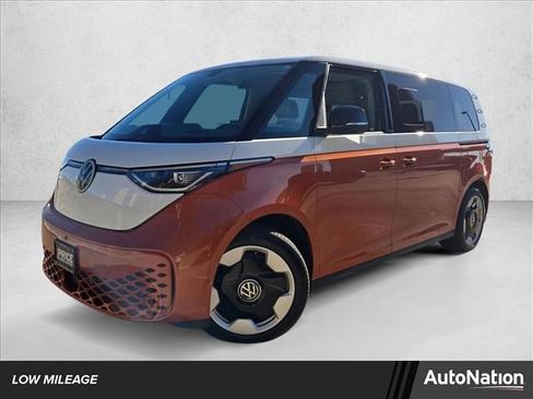 Used 2025 Volkswagen ID. Buzz Pro S Plus image 1