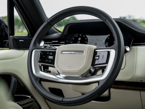 Used 2024 Land Rover Range Rover SE AWD/4WD image 20