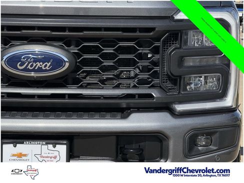 Used 2023 Ford F250 Lariat w/ Lariat Ultimate Package AWD/4WD image 8