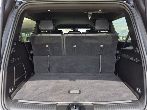 Used 2024 Jeep Wagoneer Series II w/ Flexible Seating Group AWD/4WD image 8