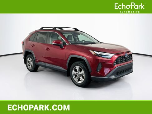 Used 2022 Toyota RAV4 XLE w/ Convenience Package AWD/4WD image 1