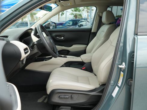 Used 2025 Honda HR-V EX-L image 14