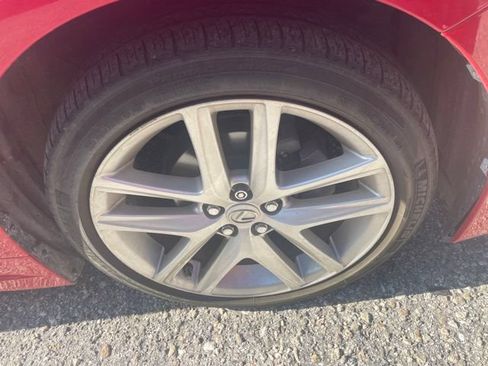 Used 2014 Lexus CT 200h w/ Seat Comfort Package FWD image 7