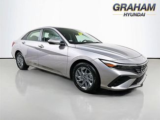 Used 2026 Hyundai Elantra Hybrid FWD video 1