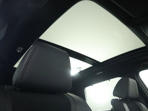 Used 2023 Acura MDX A-Spec image 19