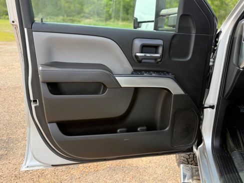 Used 2016 Chevrolet Silverado 2500 LT w/ LT Convenience Package image 23