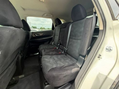 Used 2015 Nissan Rogue SV AWD/4WD image 13