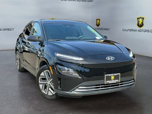 Used 2023 Hyundai Kona SE w/ Cargo Package image 3
