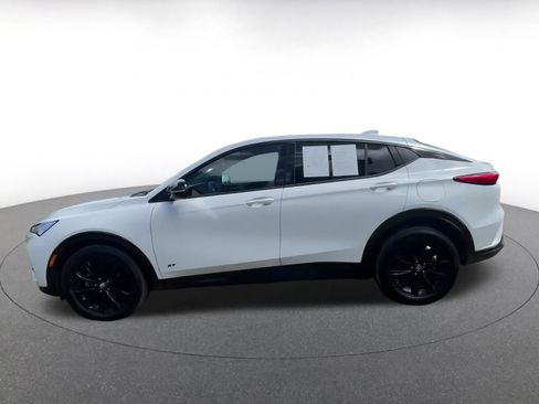 Used 2025 Buick Envista Sport Touring image 9