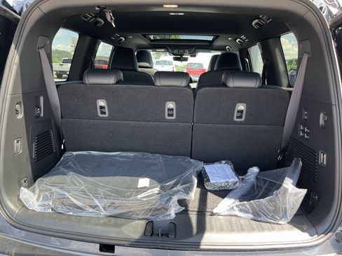 New 2026 Nissan Armada PRO-4X AWD/4WD image 9
