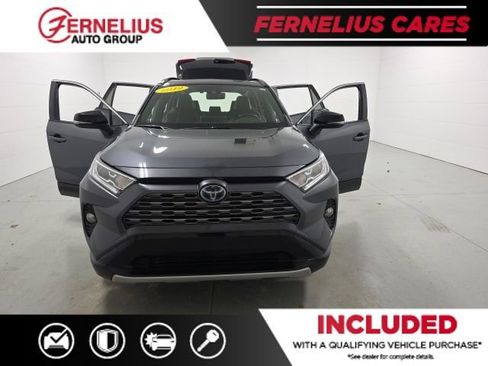Used 2019 Toyota RAV4 XSE image 9