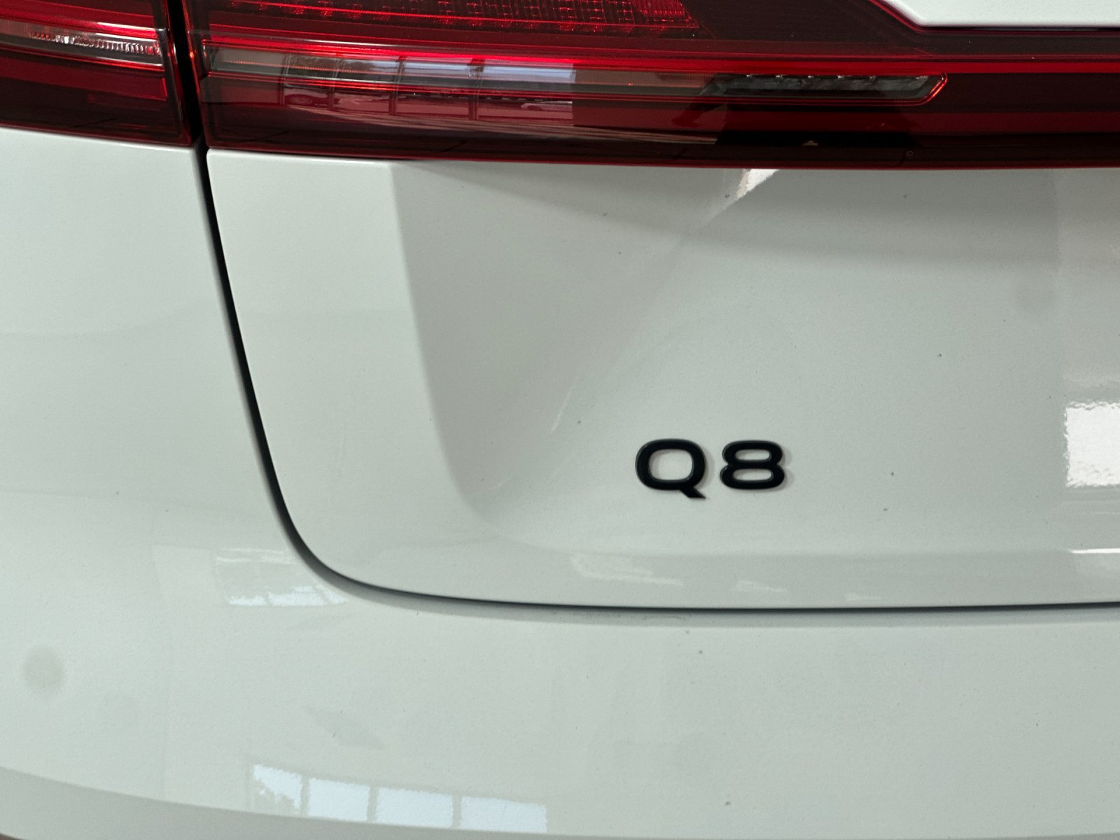 Used 2024 Audi Q8 e-tron Premium Plus AWD/4WD image 26