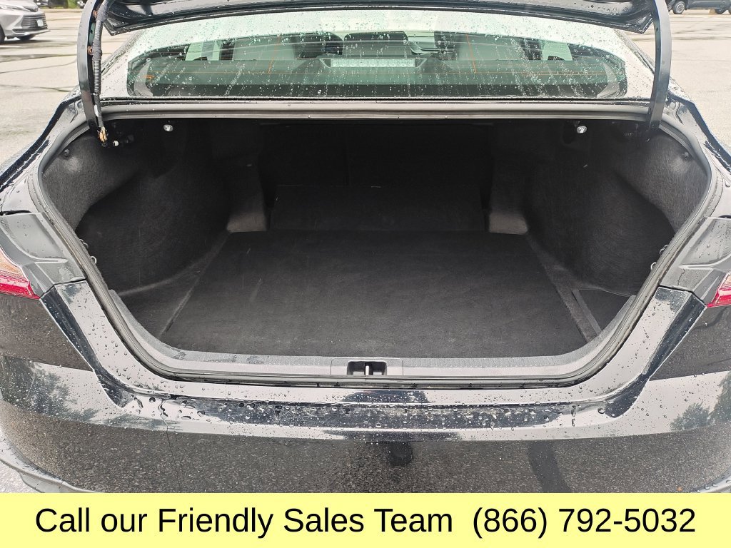 Certified 2025 Toyota Camry SE FWD image 21