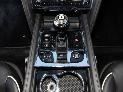 Used 2020 Bentley Mulsanne RWD image 41