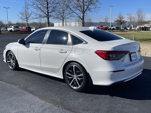 Certified 2024 Honda Civic Touring image 7