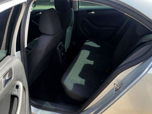 Used 2015 Volkswagen Jetta S image 10