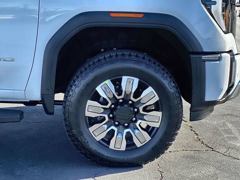 New 2026 GMC Sierra 2500 Denali w/ Denali Reserve Package AWD/4WD image 47
