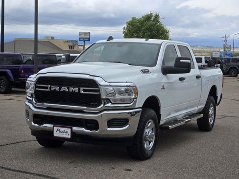 Used 2024 RAM 3500 Tradesman w/ Chrome Appearance Group AWD/4WD image 5