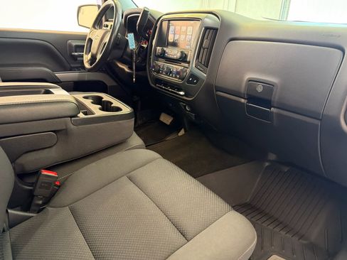 Used 2018 Chevrolet Silverado 1500 LT w/ All Star Edition image 24