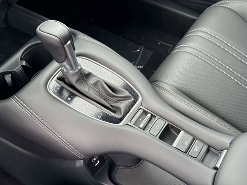 New 2026 Honda HR-V EX-L image 25