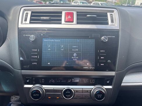 Used 2017 Subaru Outback 2.5i Premium AWD/4WD image 19