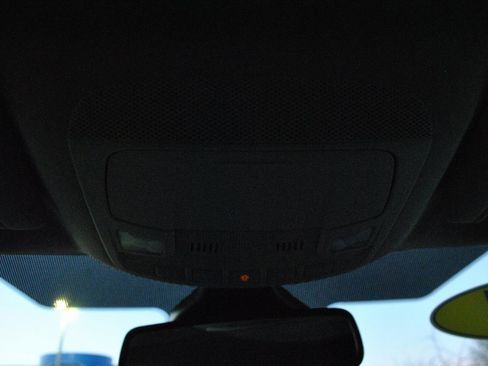 Used 2024 Ford Edge Titanium image 27