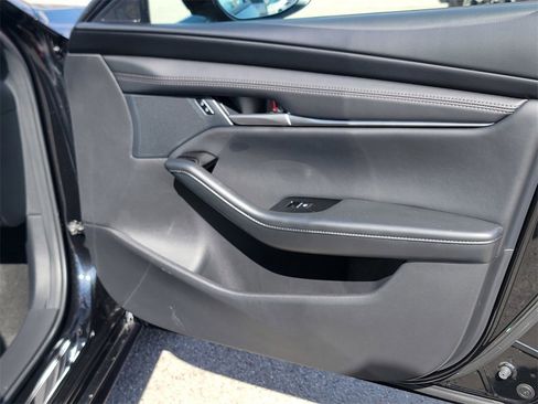 Used 2025 MAZDA MAZDA3 s image 24
