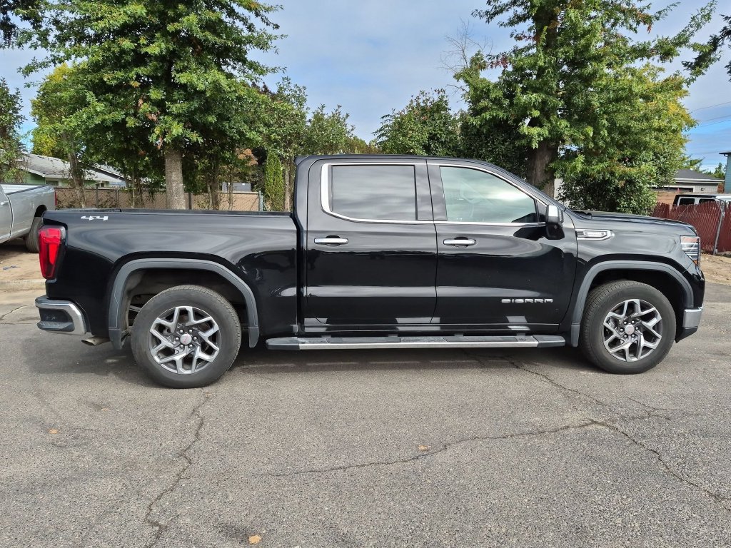 Used 2023 GMC Sierra 1500 SLT w/ SLT Premium Plus Package AWD/4WD image 8