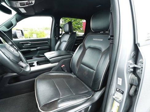 Used 2024 RAM 1500 Laramie RWD image 22