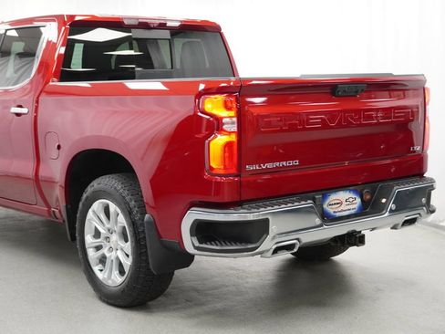 Used 2023 Chevrolet Silverado 1500 LTZ w/ Technology Package AWD/4WD image 36